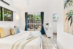 Green Cottage in Trinity Beach