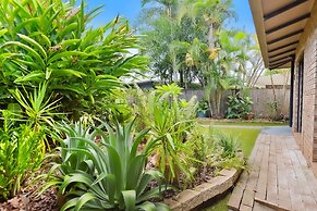 Green Cottage in Trinity Beach