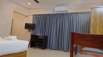 Gateway Airport Hotel