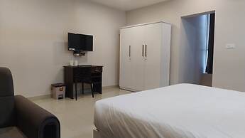 Gateway Airport Hotel