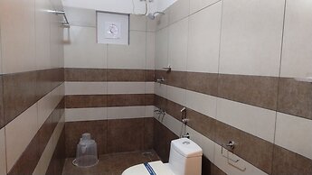 Gateway Airport Hotel