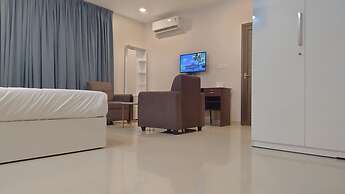 Gateway Airport Hotel