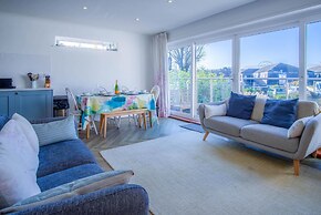 Footsteps - 2 Bedroom Apartment - Saundersfoot