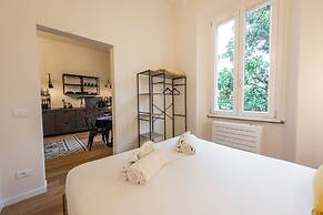 Salutati Apartments by MMega