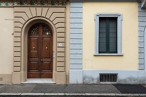 Salutati Apartments by MMega