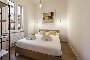 Salutati Apartments by MMega