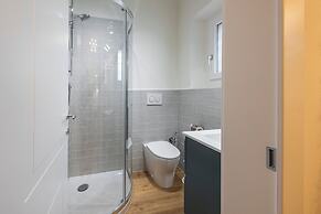 Salutati Apartments by MMega