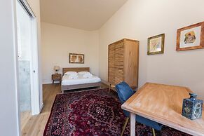 Salutati Apartments by MMega