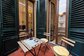 Salutati Apartments by MMega