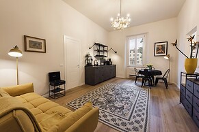 Salutati Apartments by MMega