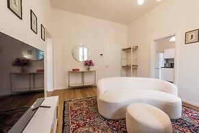 Salutati Apartments by MMega