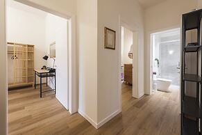 Salutati Apartments by MMega