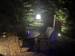 Sheffield-apartment-sleeps4-parking-hottub