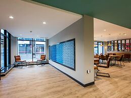 Student Only Botanic Studios