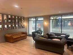 Student Only Botanic Studios