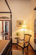 Writer's Lodge By Ishq