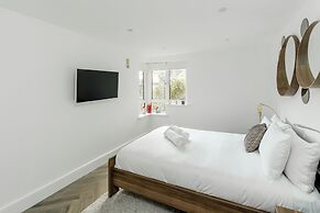 ;Stunning 2BD Apartment in Maida Vale