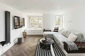 ;Stunning 2BD Apartment in Maida Vale