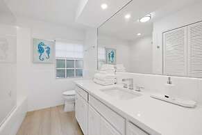 Luxury Beach House With a View