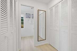 Luxury Beach House With a View