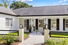 Luxury Beach House With a View