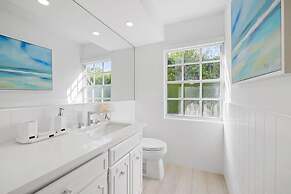 Luxury Beach House With a View