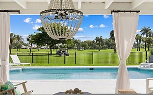 Luxury Beach House With a View