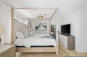 Luxury Beach House With a View