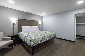 Motel 6 Hickory, NC