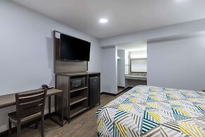 Studio 6 Hickory, NC