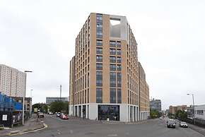 For Students Only Cosy Ensuite Rooms With Private Bathrooms at Dobbie'