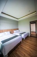 Elge Hotel and Villa Sarangan