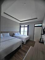 Elge Hotel and Villa Sarangan