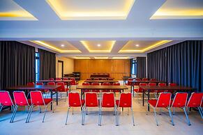 Elge Hotel and Villa Sarangan