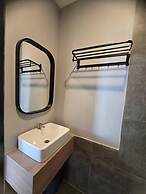 Elge Hotel and Villa Sarangan