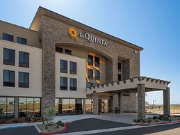 La Quinta Inn And Suites By Wyndham Lincoln