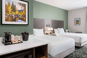 La Quinta Inn And Suites By Wyndham Lincoln