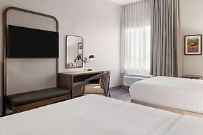 La Quinta Inn And Suites By Wyndham Lincoln