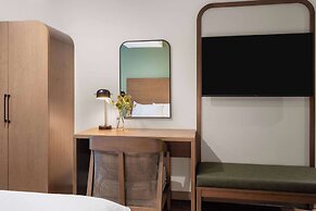 La Quinta Inn And Suites By Wyndham Lincoln