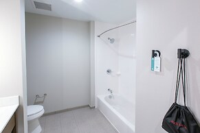 La Quinta Inn And Suites By Wyndham Lincoln