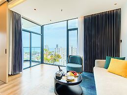 Beverly Mountain Bay, Trademark Collection By Wyndham
