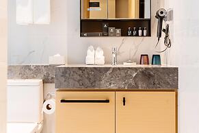 Beverly Mountain Bay, Trademark Collection By Wyndham