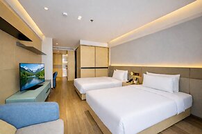 Beverly Mountain Bay, Trademark Collection By Wyndham