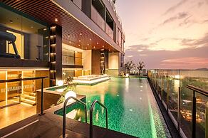 Beverly Mountain Bay, Trademark Collection By Wyndham