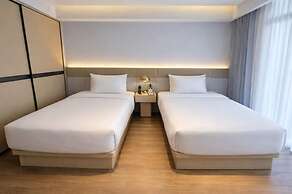 Beverly Mountain Bay, Trademark Collection By Wyndham