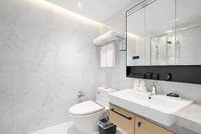 Beverly Mountain Bay, Trademark Collection By Wyndham