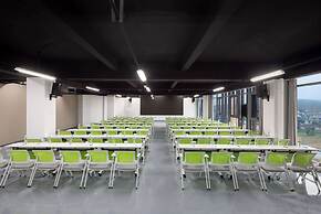 Hawthorn By Wyndham Jinghong Mengyang