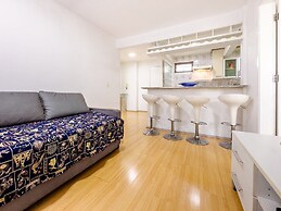 Casa na Granja Viana em frente à reserva ambiental