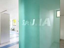 Casa na Granja Viana em frente à reserva ambiental