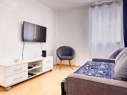 Casa na Granja Viana em frente à reserva ambiental